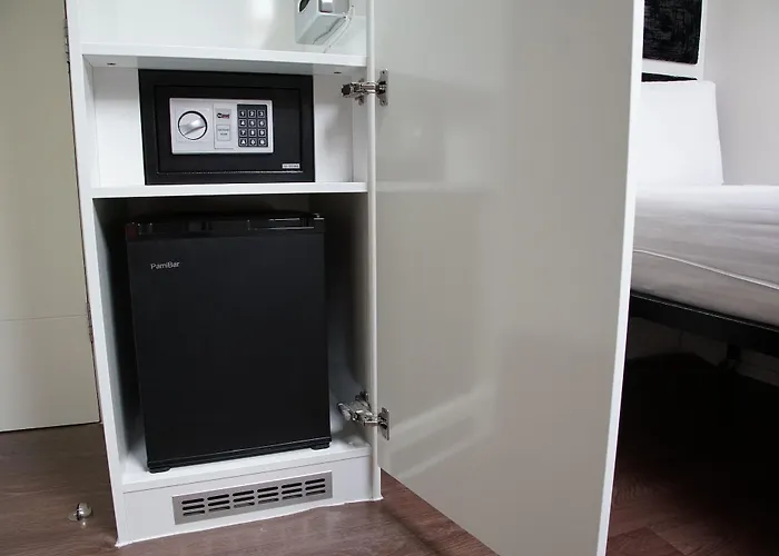 Chiswick Rooms London