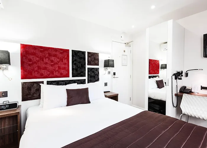 Chiswick Rooms London